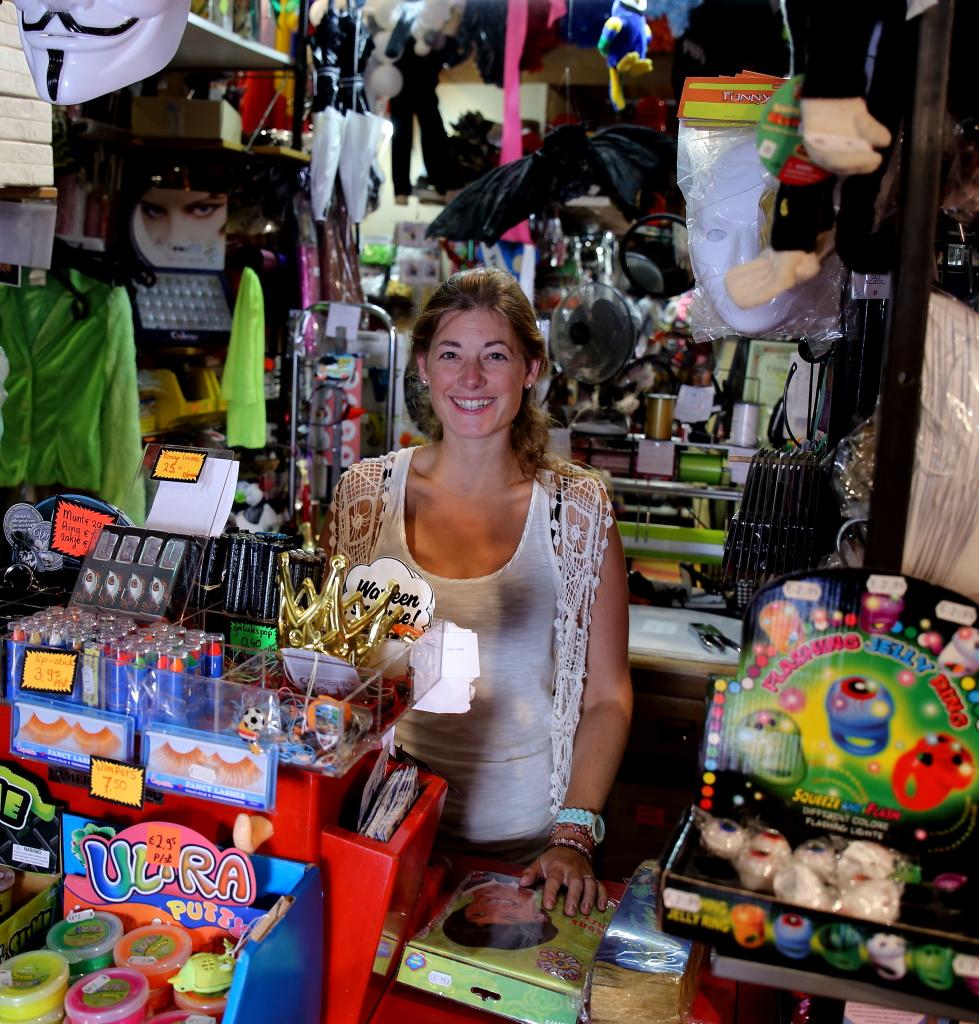 Foto De Narrenkap in Alkmaar, Einkaufen, Geschenke kaufen, Hobby zeug kaufen - #3