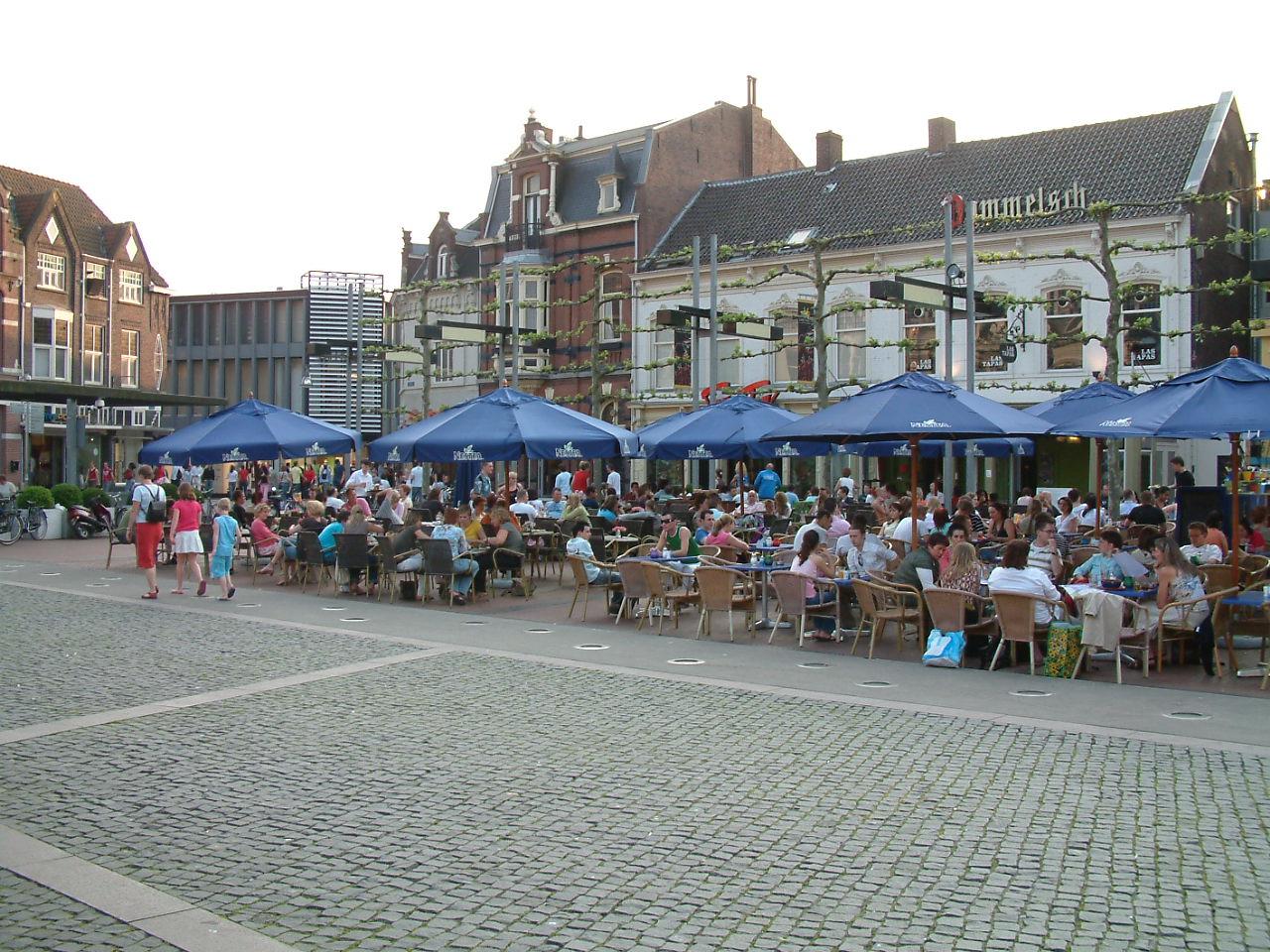 Foto Heuvel in Tilburg, Aussicht, Sehenswürdigkeiten & wahrzeichen, Nachbarschaft, platz, park - #1