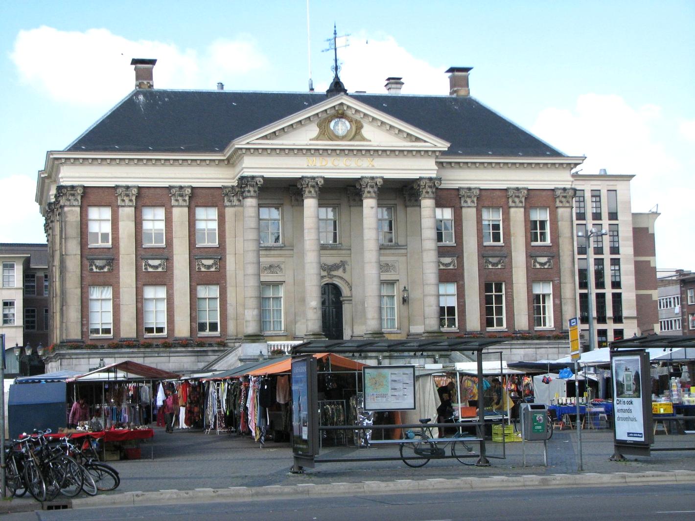 Foto Stadhuis in Groningen, Aussicht, Sehenswürdigkeiten & wahrzeichen - #1