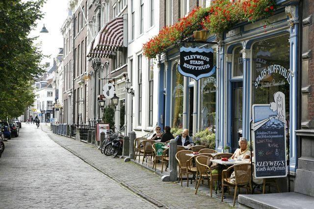 Foto Stads-koffyhuis in Delft, Essen & Trinken, Kaffee, tee und kuchen, Mittagessen - #1