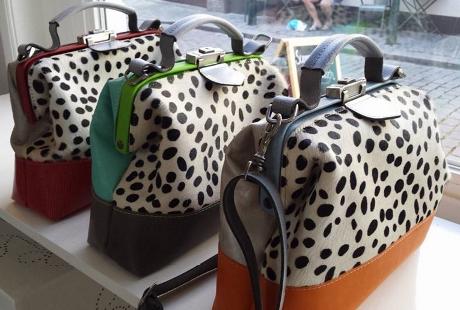 Foto Mirjam Zwolsman tassen in Breda, Einkaufen, Spaß beim Einkaufen