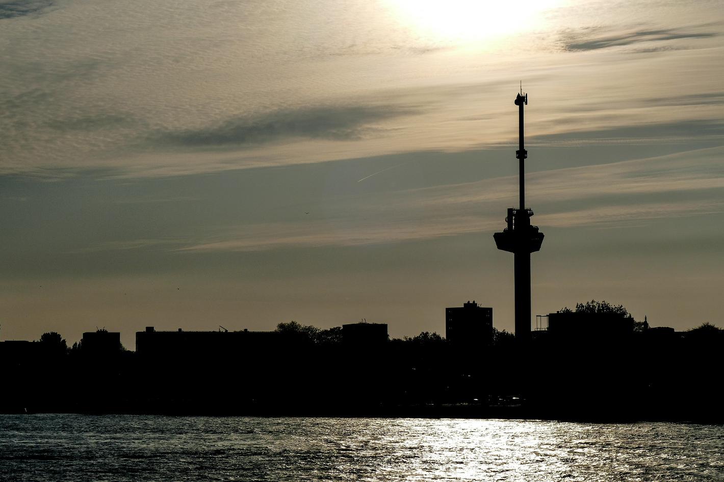 Foto Euromast in Rotterdam, Aussicht, Sehenswürdigkeiten & wahrzeichen - #1