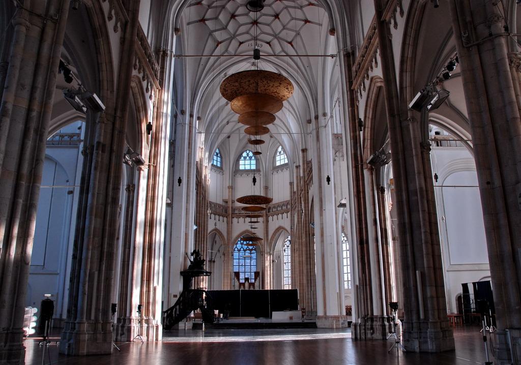 Foto Grote- of Eusebiuskerk in Arnhem, Aussicht, Sehenswürdigkeiten & wahrzeichen, Aktivitäten - #1