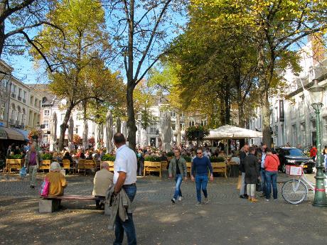 Foto Lieve Vrouwekerkhof in Amersfoort, Aussicht, Sehenswürdigkeiten & wahrzeichen, Nachbarschaft, platz, park
