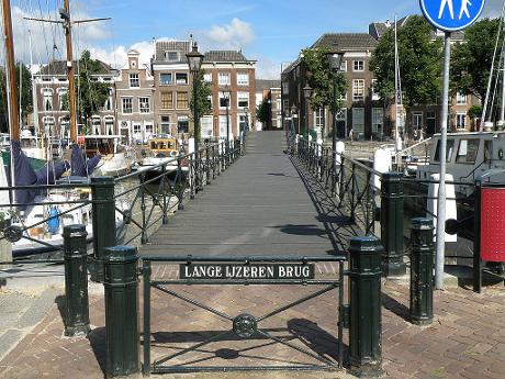 Foto Lange IJzeren brug in Dordrecht, Aussicht, Nachbarschaft, platz, park