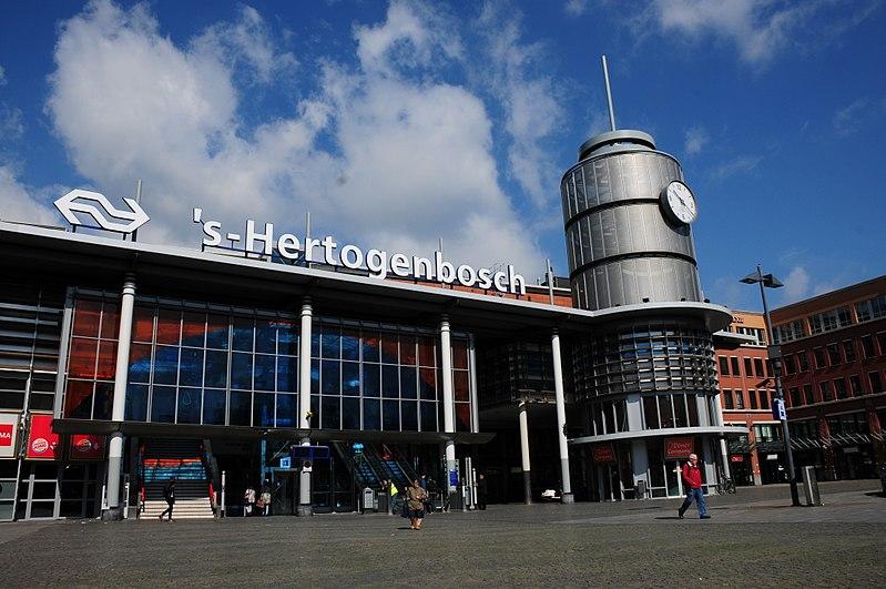 Foto NS Station Den Bosch in Den Bosch, Info, Öffentlicher verkehr - #1