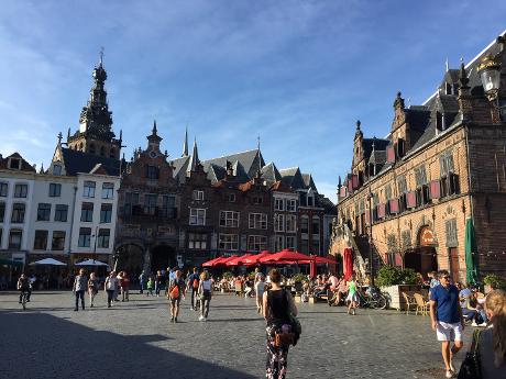 Foto Grote Markt in Nijmegen, Aussicht, Ggenieße ein gutes getränk, Herumlaufen