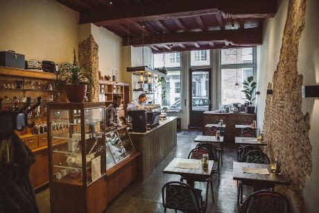 Foto Drab Beans & Machines in Den Bosch, Essen & Trinken, Trinke kaffee, tee, Genieße ein köstliches mittagessen